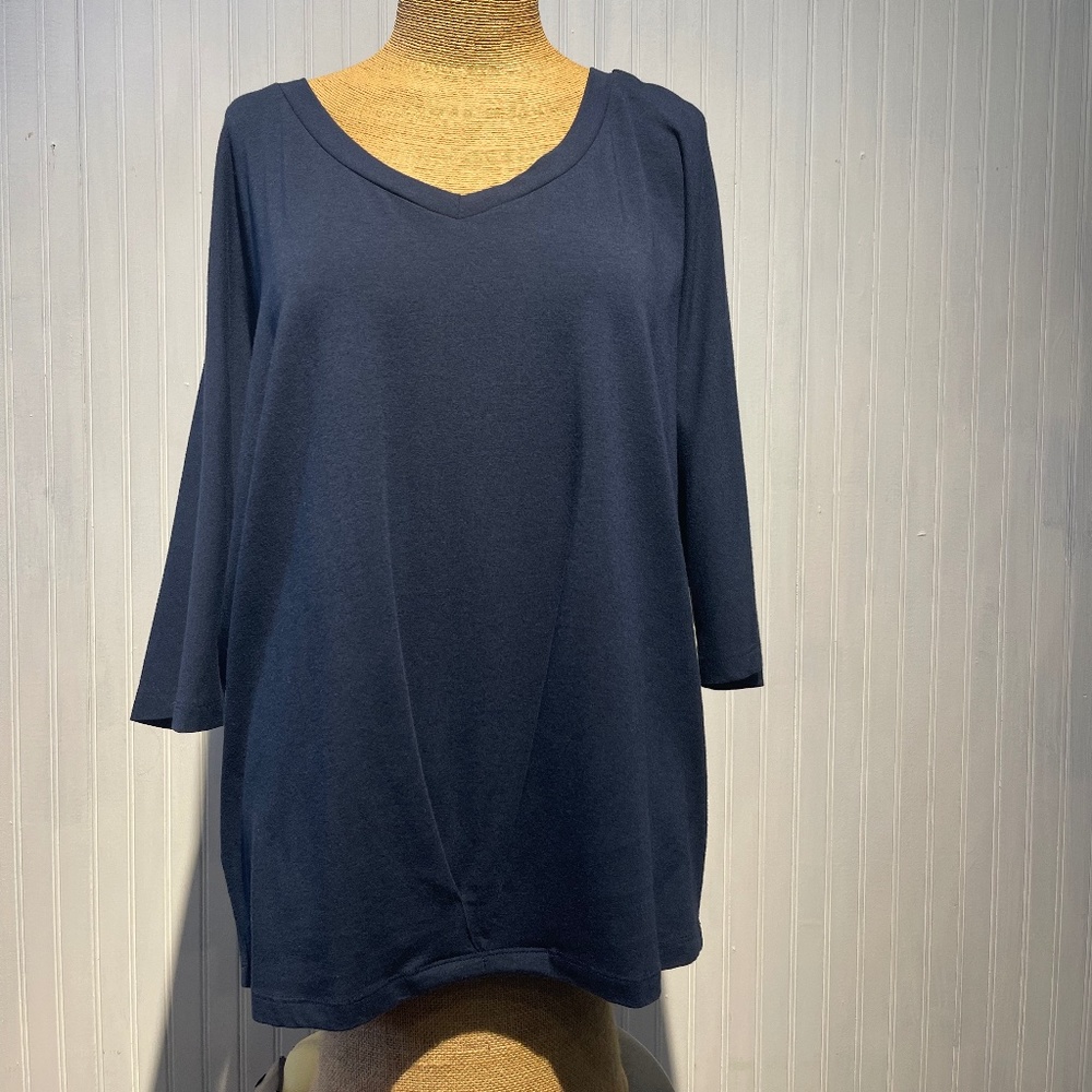 Flamenco V-Neck